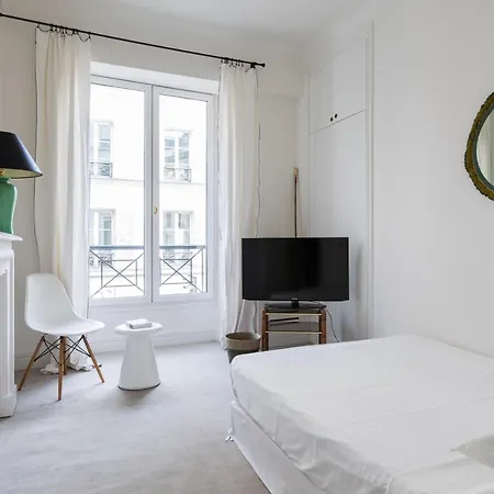Apartment Rue D'amsterdam Iv By Onefinestay